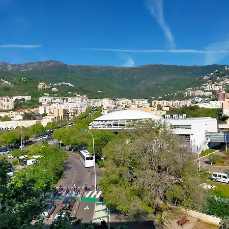 Centre Ville, Confort De 2 à 7 Pers. * Bastia (Corsica)