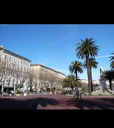 Centre Ville, Confort De 2 A 7 Pers. Lägenhet *