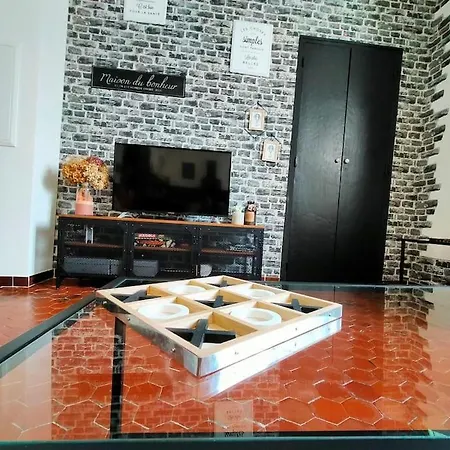 Centre Ville, Confort De 2 A 7 Pers. Lägenhet