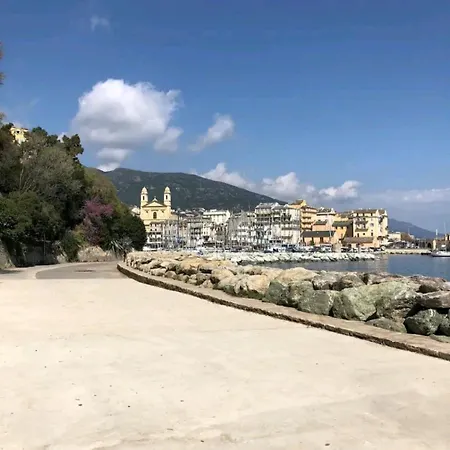 Lägenhet Centre Ville, Confort De 2 A 7 Pers.