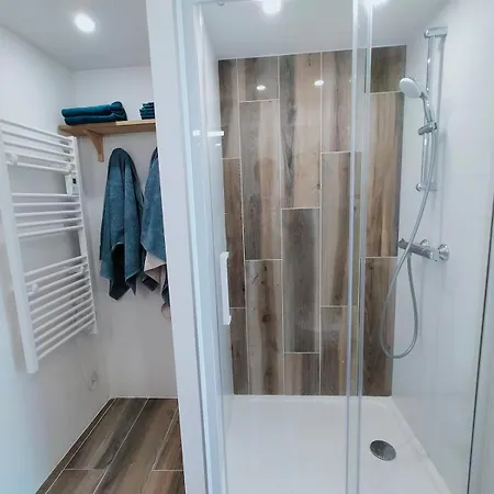 Centre Ville, Confort De 2 A 7 Pers. *