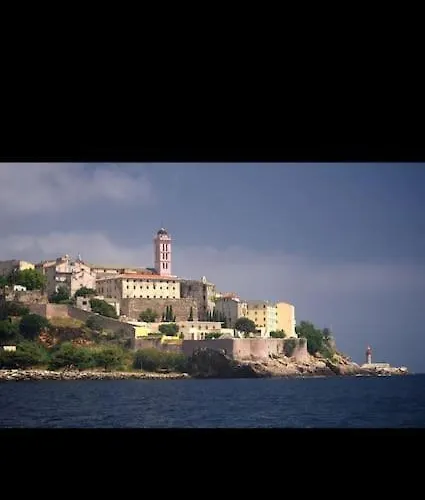 Centre Ville, Confort De 2 A 7 Pers. *