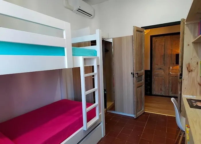 Centre Ville, Confort De 2 A 7 Pers. Bastia (Corsica)