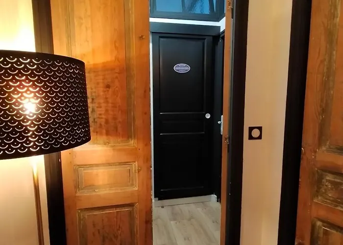 Centre Ville, Confort De 2 A 7 Pers. דירה *