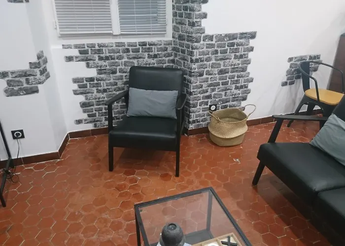 Centre Ville, Confort De 2 A 7 Pers. *