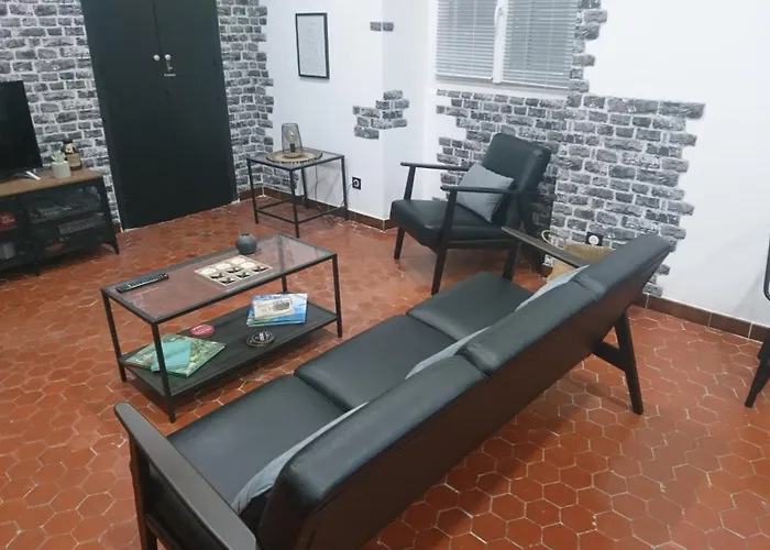 Centre Ville, Confort De 2 A 7 Pers.